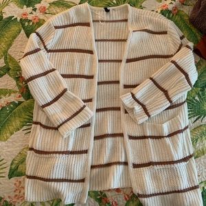 🚫SOLD🚫 Striped cardigan